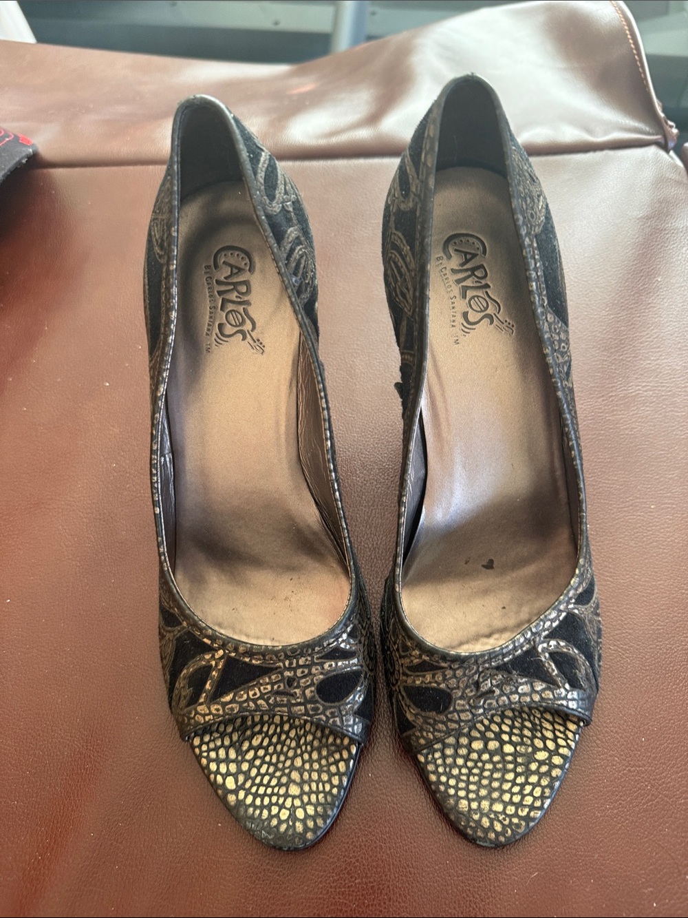 Carlos by Carlos Santana Black and Gold Embossed Peep-Toe Pumps